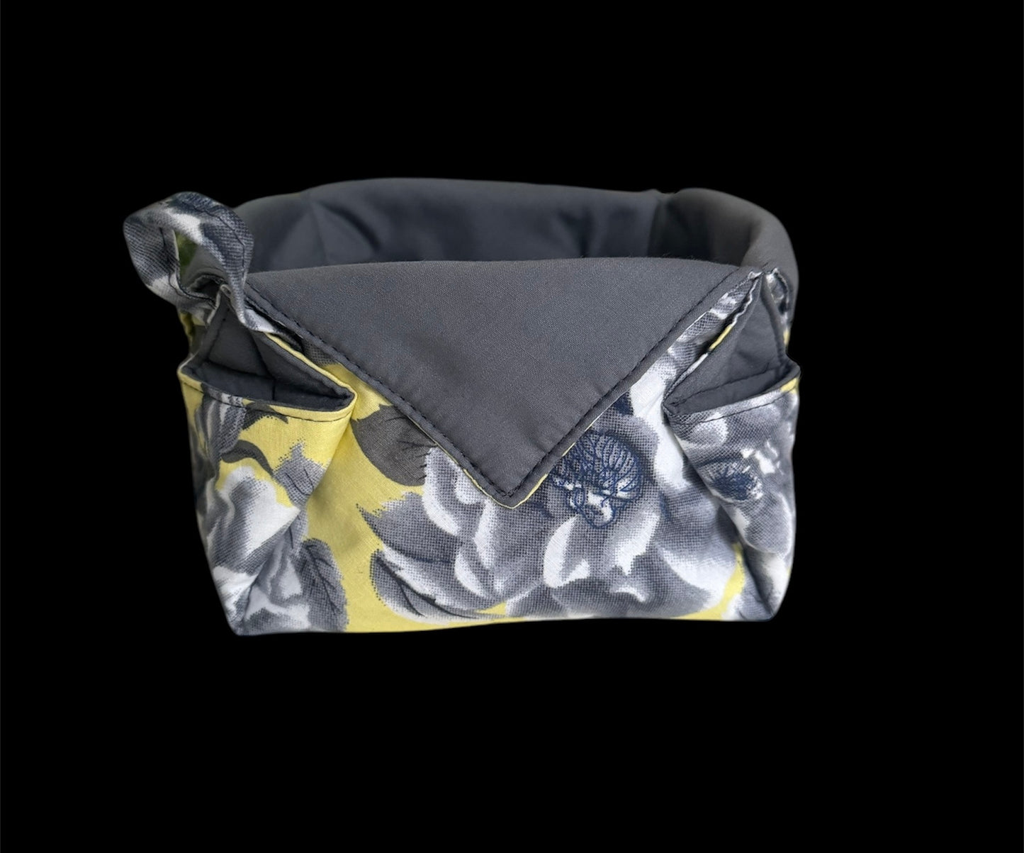 SMALL BRAMBLEBAG -yellow/ gray flowers